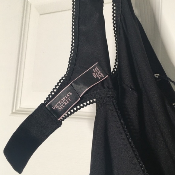 Victoria’s Secret Laced Thong Bodysuit - Picture 8 of 8